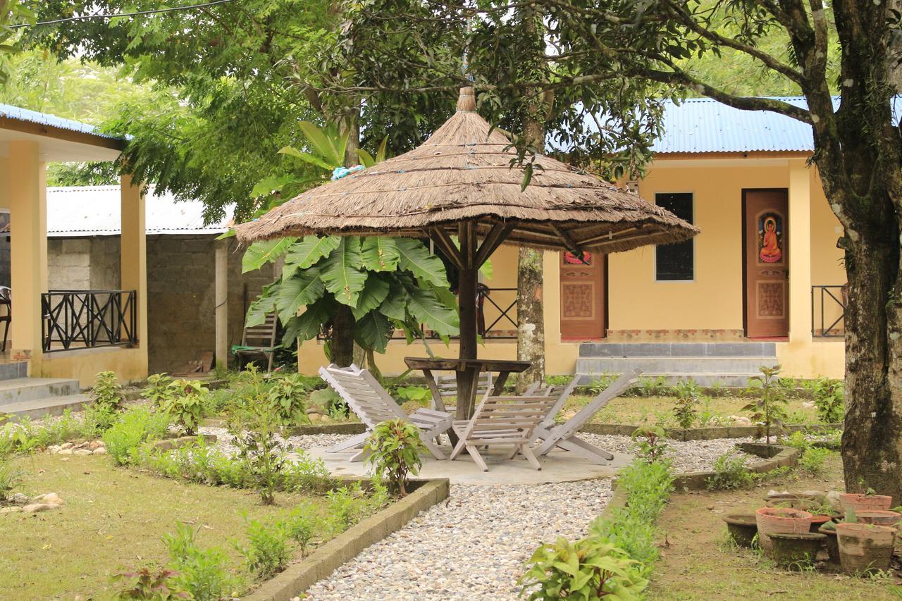 Chitwan Safari Camp & Lodge โซราฮา ภายนอก รูปภาพ